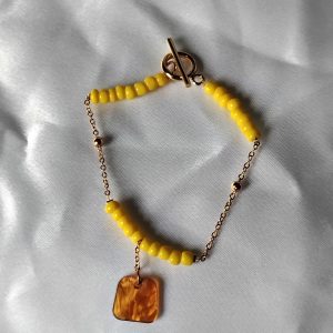 Bracelet perle de rocaille et résine jaune