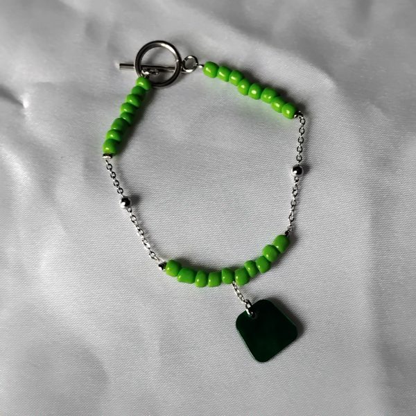 Bracelet perle de rocaille et résine vert - Image 3