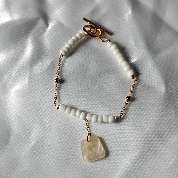 Bracelet perle de rocaille et résine blanc - Image 3
