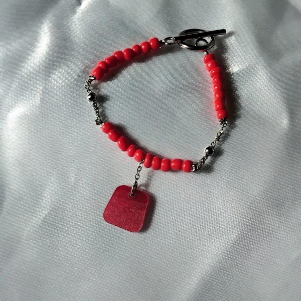 Bracelet perle de rocaille et résine rouge - Image 2