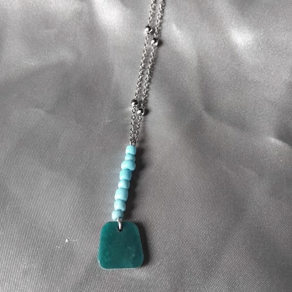 Collier perle de rocaille et résine bleu - Image 3